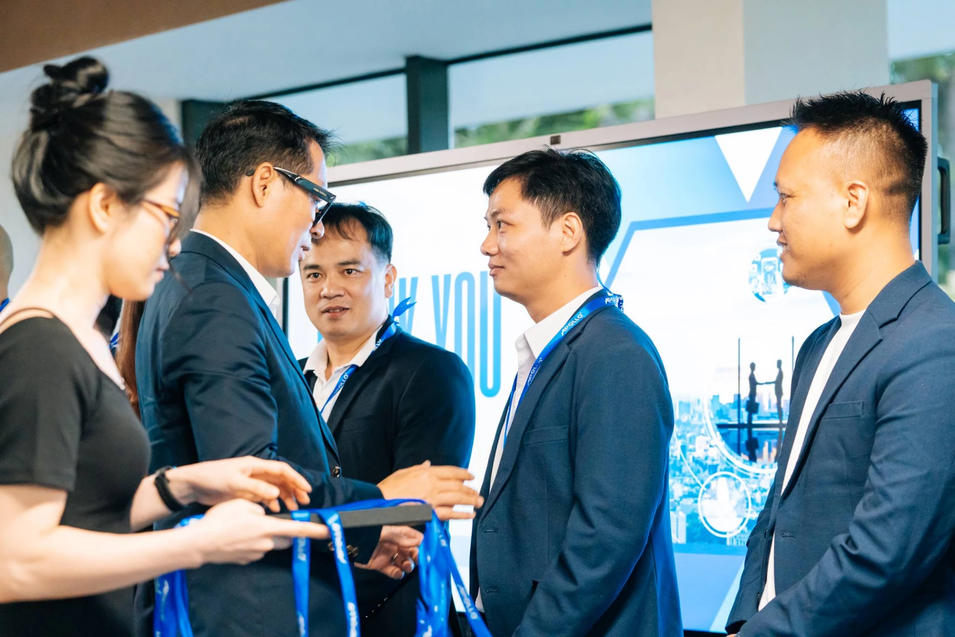https://static.quochuyanhcorp.vn/17567/2024/Quốc/Apollo Haus/Album ảnh/Khánh thành/khanh-thanh-apollo-haus (23).jpg